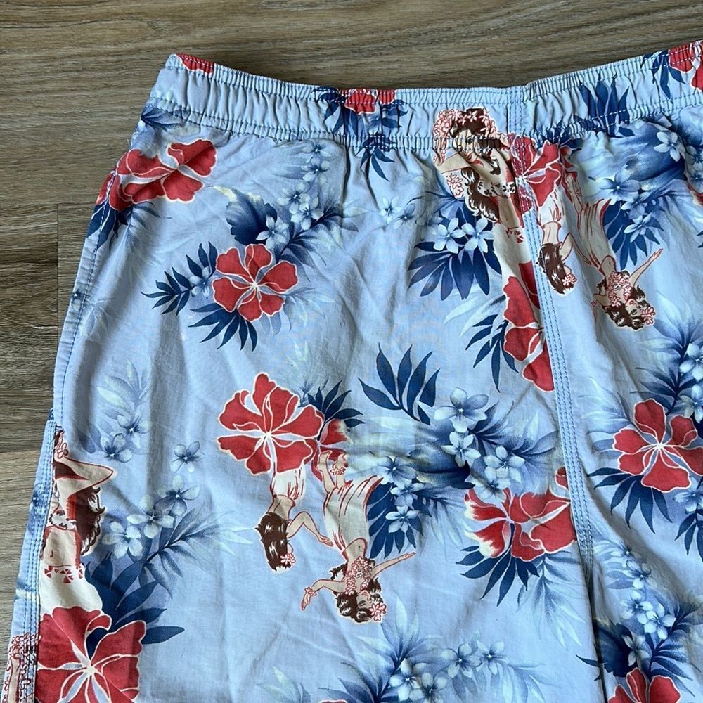 TOMMY BAHAMA RELAX BLUE HAWAIIAN GIRL SHORTS MENS LARGE - Picture 3 of 8
